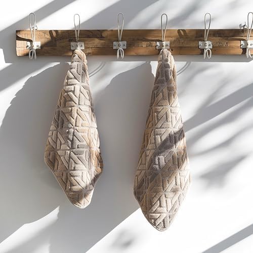 Elegant Geometric Bath Towel