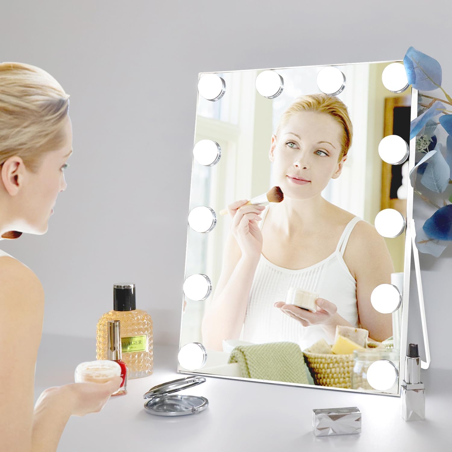 Exquisite Diamond LED Makeup Mirror