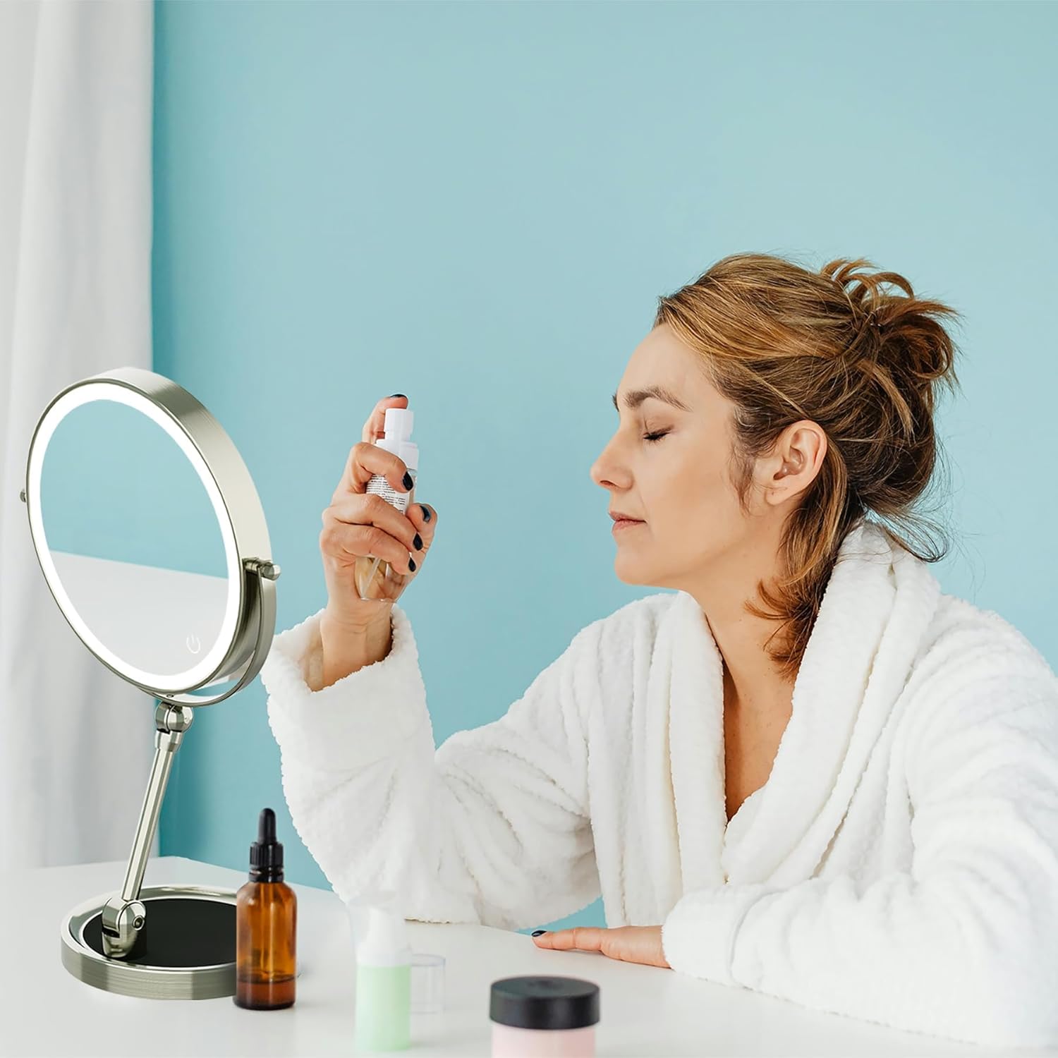 9 High-Quality Makeup Mirror with 1X10X Magnification