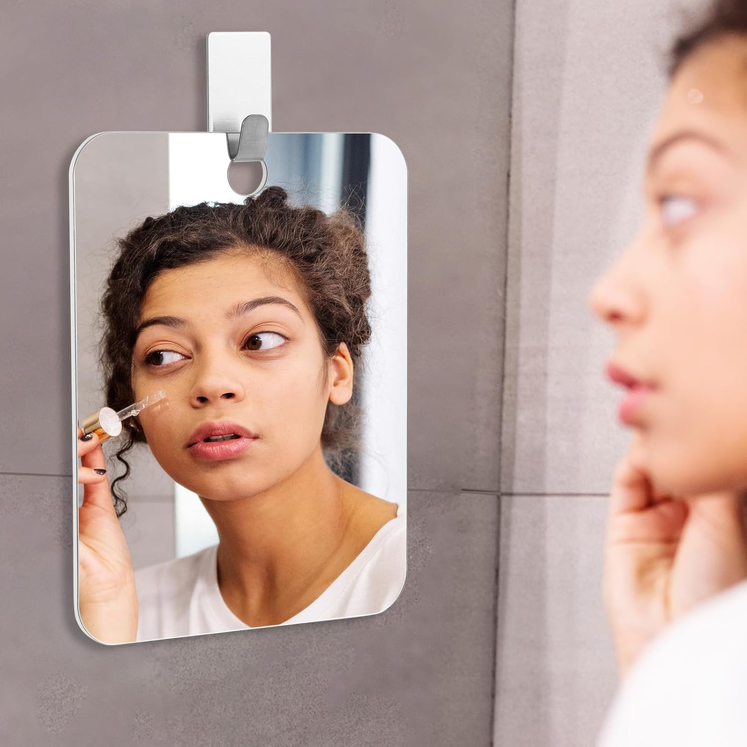 Anti-Fog Shower Mirror for Shaving - Shatterproof Portable Design