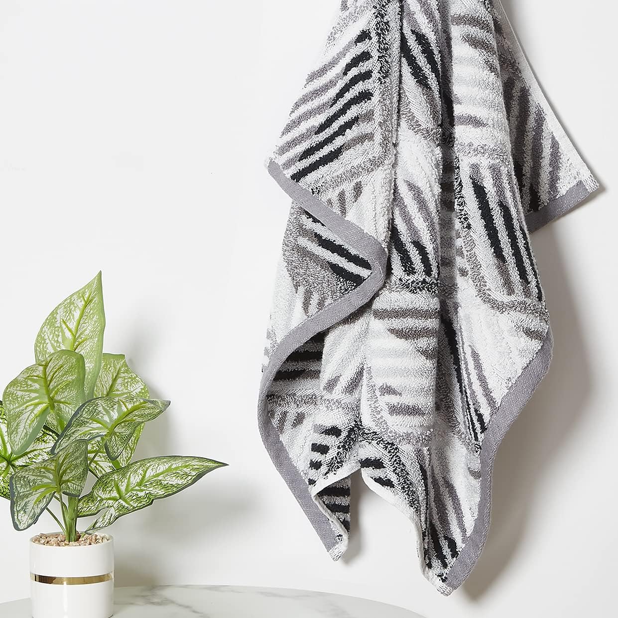 Violet Linen Hand Towels Set 2 - Luxury Terry Cotton Geometric Pattern 20x30 Black