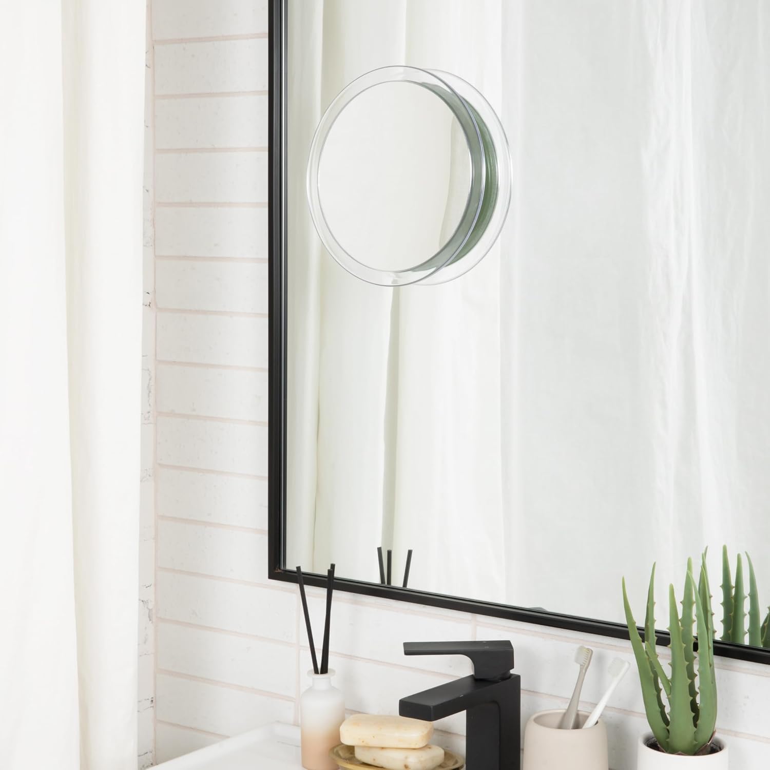 Discover the Best Portable Travel Makeup Mirror