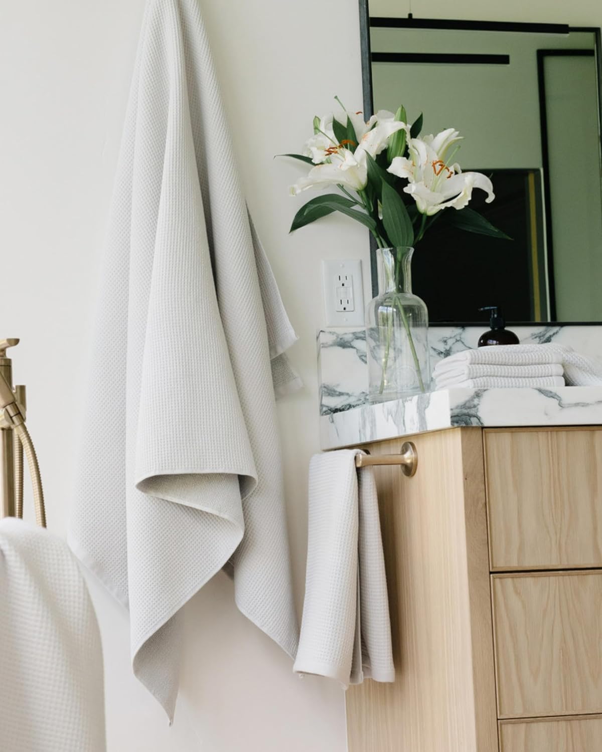 Cozy Earth Luxury Bath Sheets