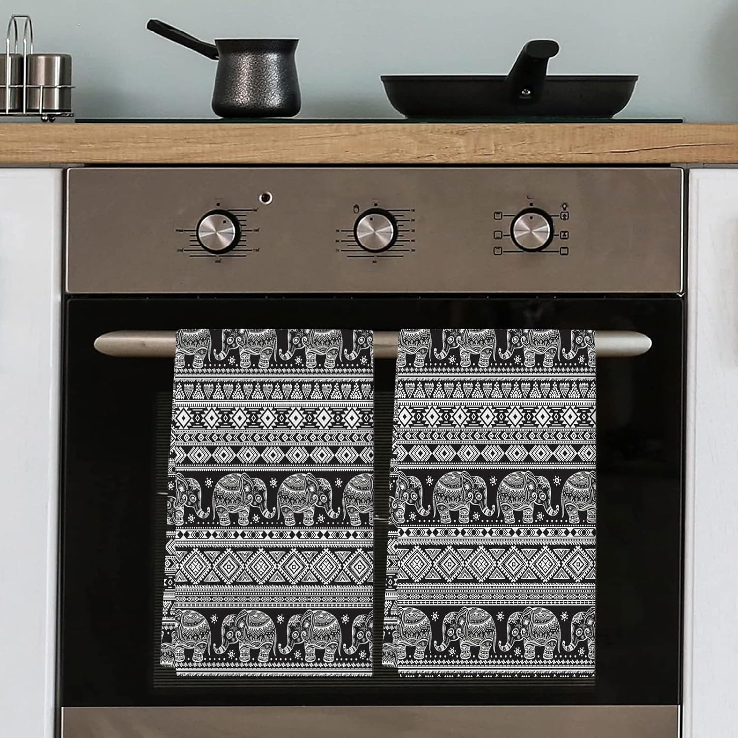 Elegant Kitchen Towels by YoungKids