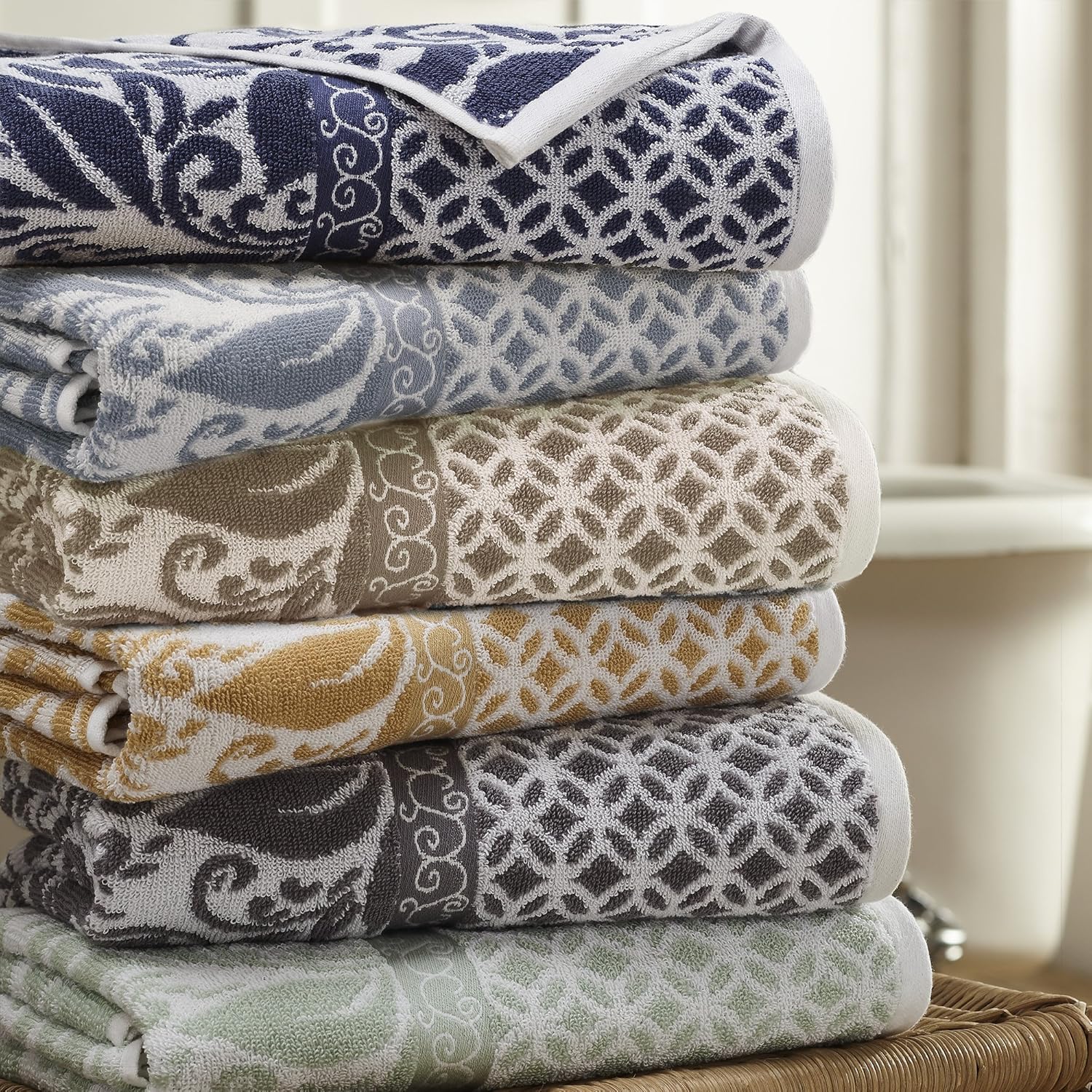 Modern Threads Modern Trefoil Filigree 6-Piece Reversible Yarn Dyed Jacquard Towel Set